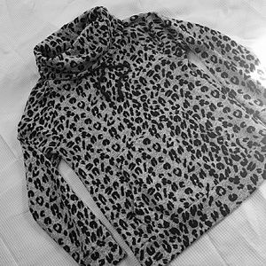 Leapord print sweatshirt